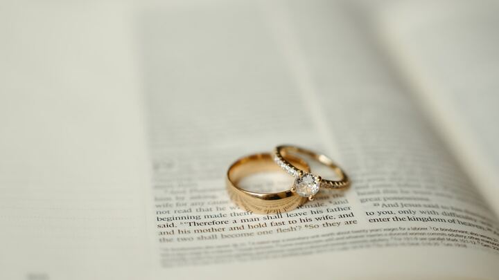 Logo for Young Marrieds Group