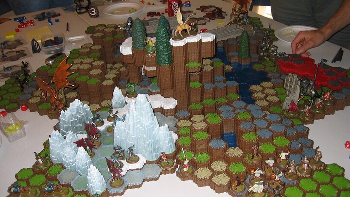 Logo for Heroscape