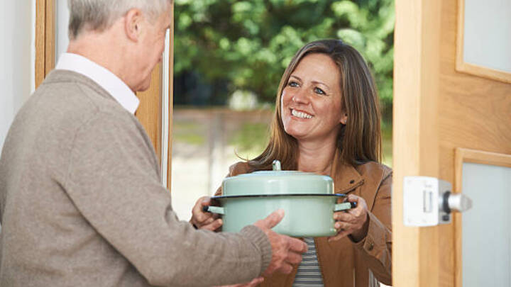 Logo for Care Meals