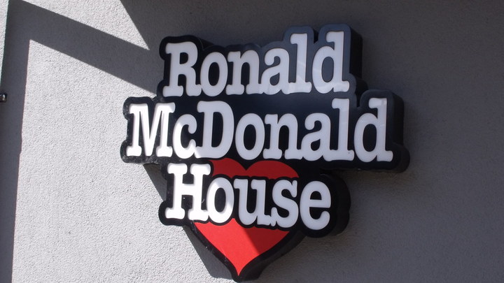 Logo for Ronald McDonald Team