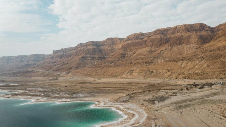 Logo for Greg & Nancy Manley (50-60) Room 115