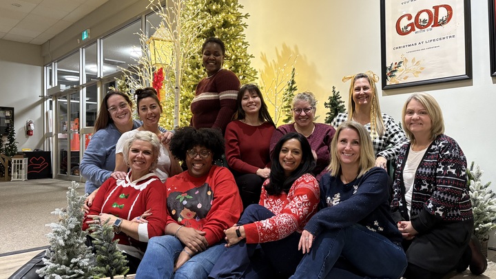 Logo for Jessica & Simone - The Ladybugs