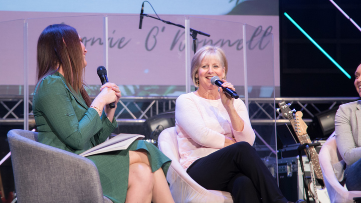 Logo for Women // Leonie O'Donnell // Wodonga