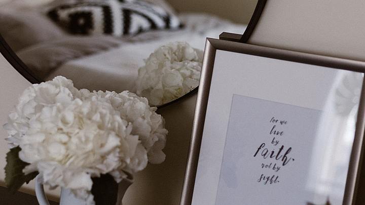 Logo for Women of Faith