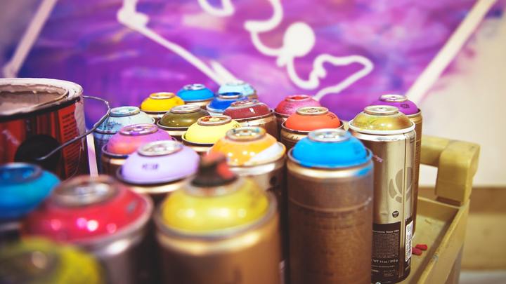 Logo for Decorating Team