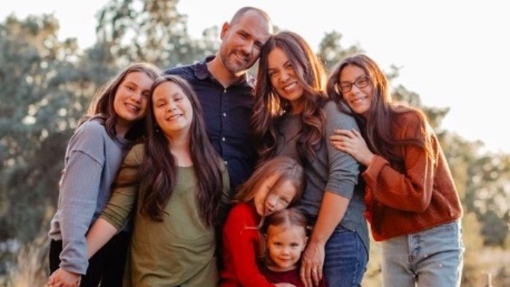 Logo for Day Gospel Community