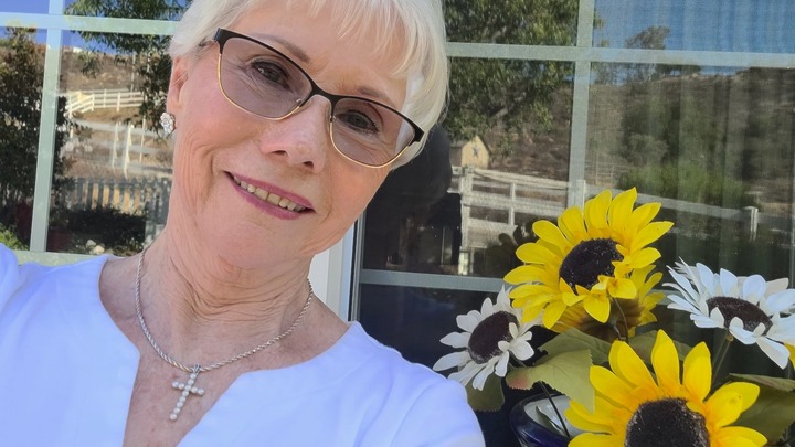 Logo for Rita Elenburg