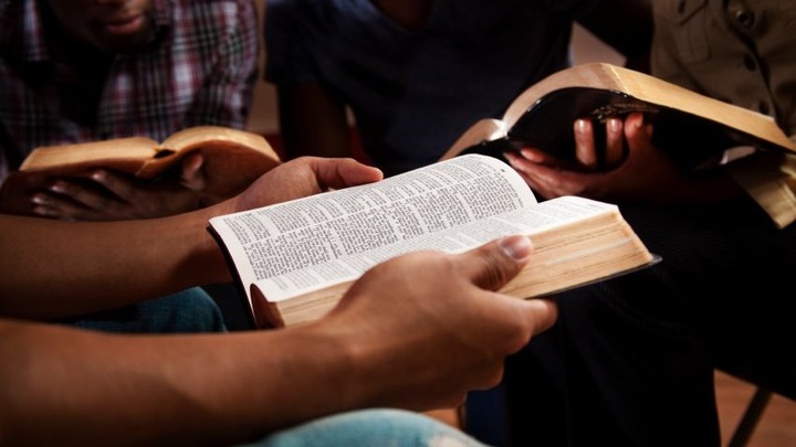 Logo for Discipulado y Evangelismo