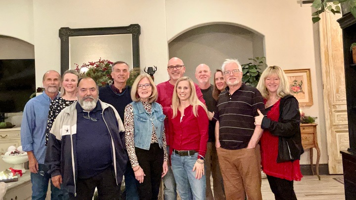 Logo for “Empty Nesters”- but young at heart ♥️